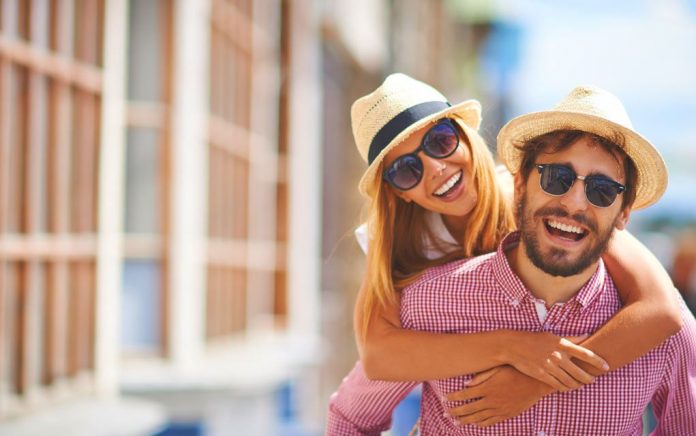 How to Be More Positive in Under 2 Minutes How to Be More Positive in Under 2 Minutes